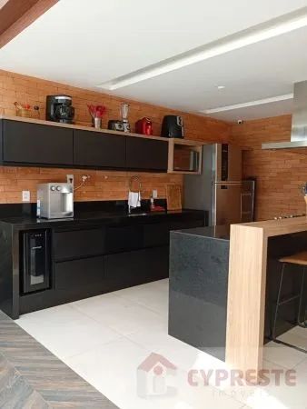 Apartamento com 4 Quartos para aluguel, 178m² - Foto 3