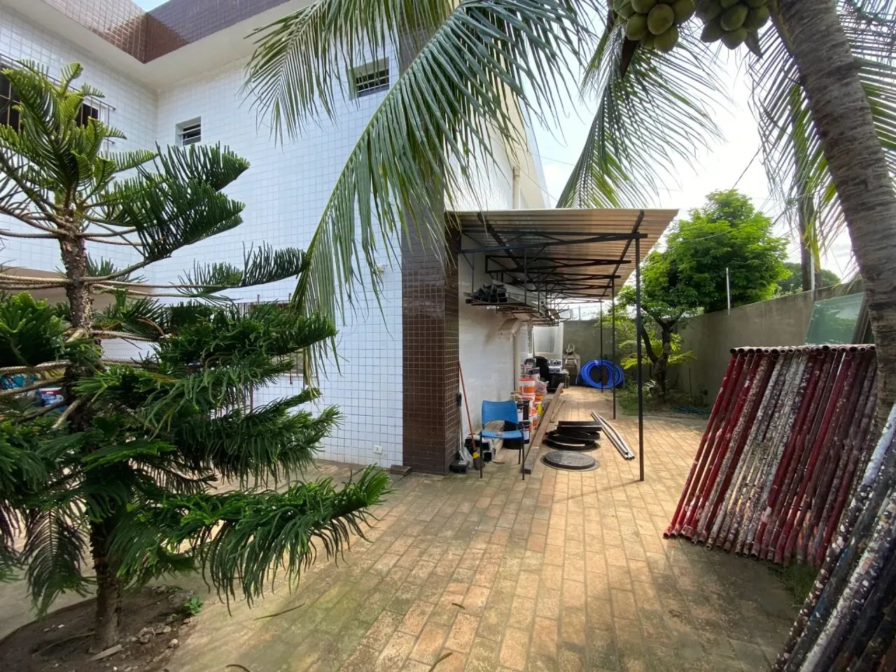 Predio Com 165M2 terreno com 330M2 exelente fundacao, bom para residencia ou empresa - Foto 4