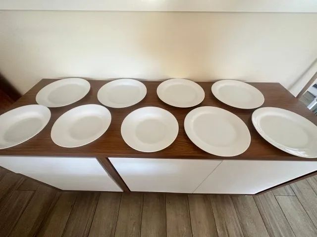 Nove pratos (Duralex) 