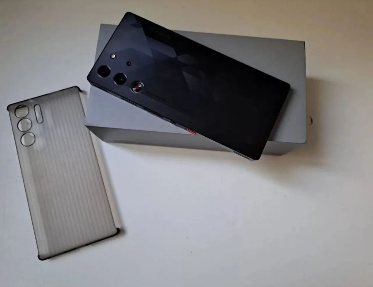 Celular Gamer Redmagic 10 Pro 256GB - Foto 2