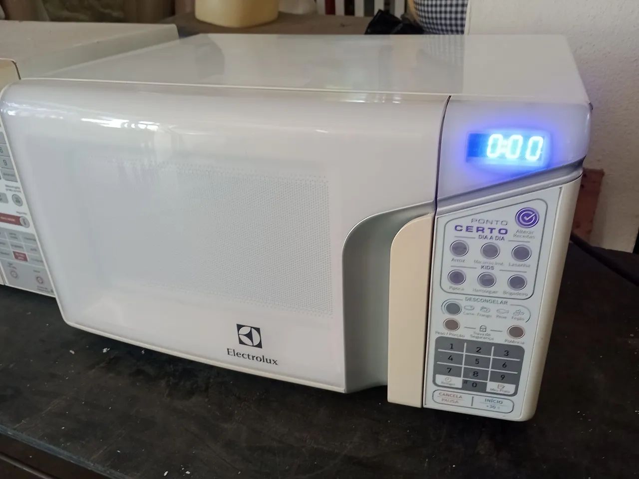 Microondas Eletrolux 27 litros 