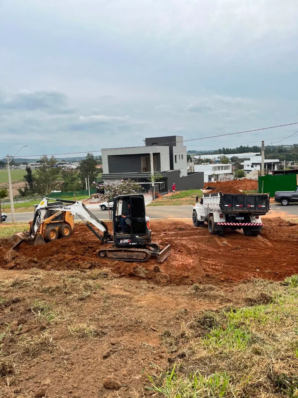 Serviços de terraplanagem/ Tel * - Foto 5