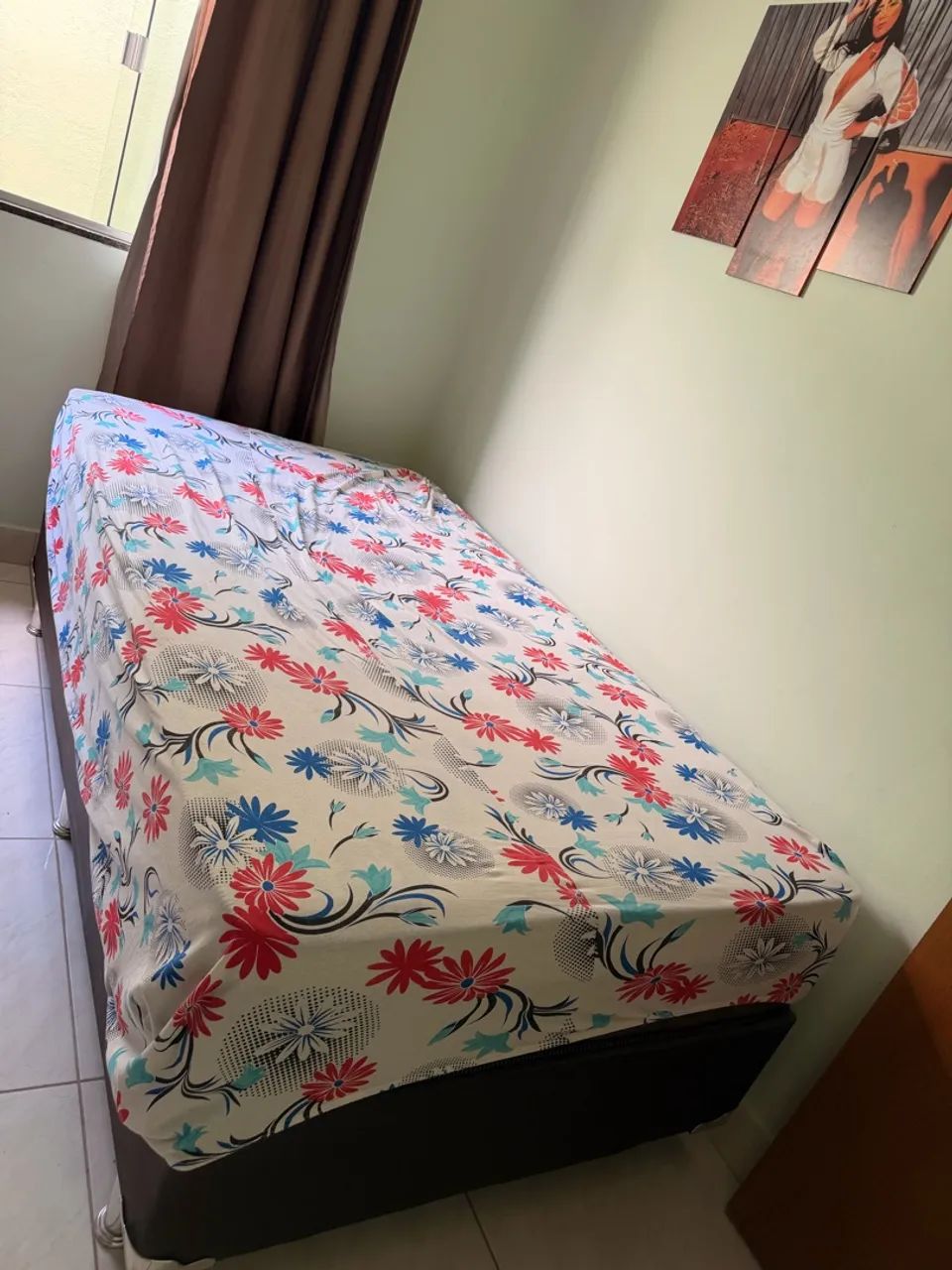 Cama Solteirão , cabe duas pessoas  - Foto 3