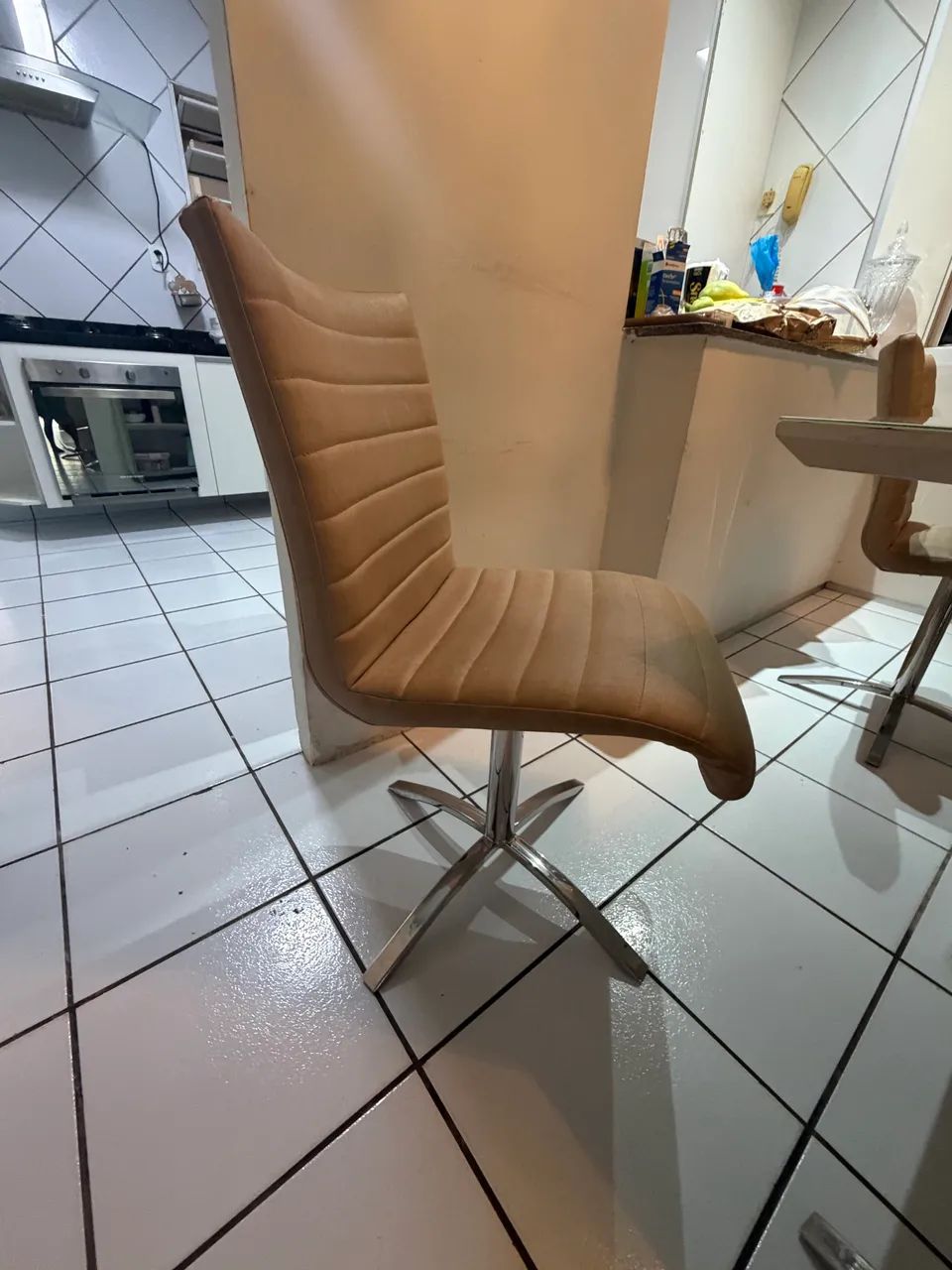 6 cadeiras com pé aço inox  - Foto 4