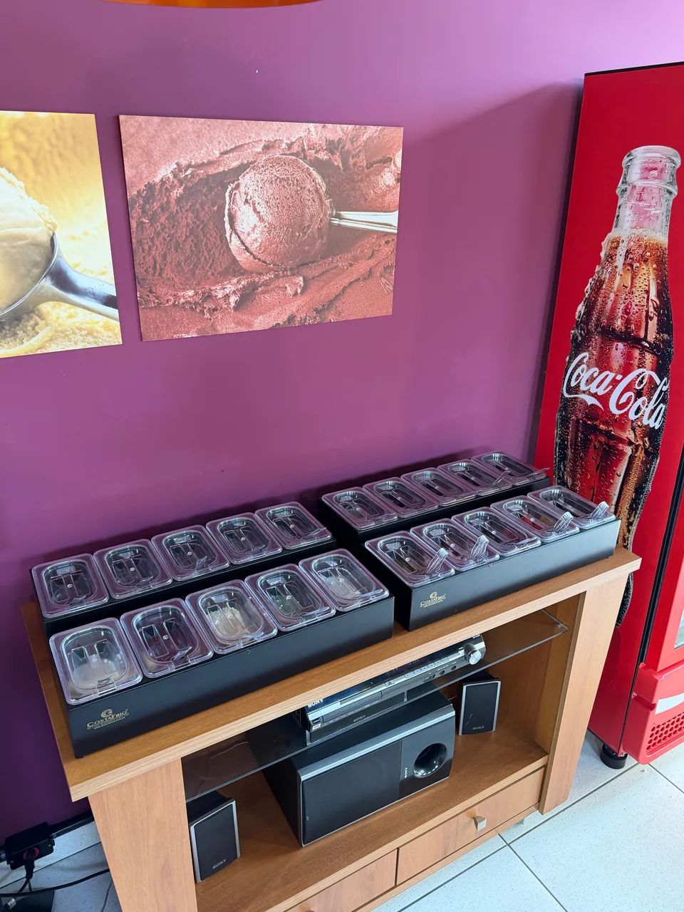 Vendo Sorveteria no Xaxim funcionando com estoque - Foto 3