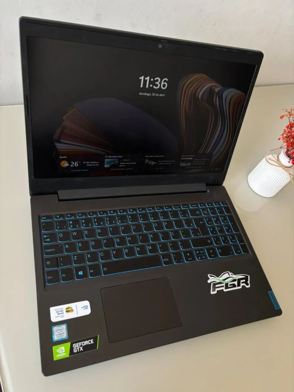 Notebook (i7-9750H - Lenovo)