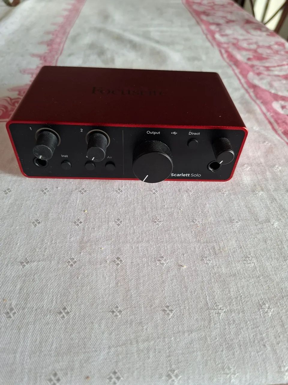 Interface de áudio Focusrite Sarlett Solo 4a Geração - Foto 5