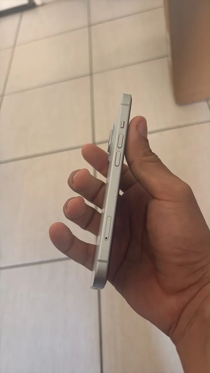 IPHONE 15 256gb - semi novo - Foto 3