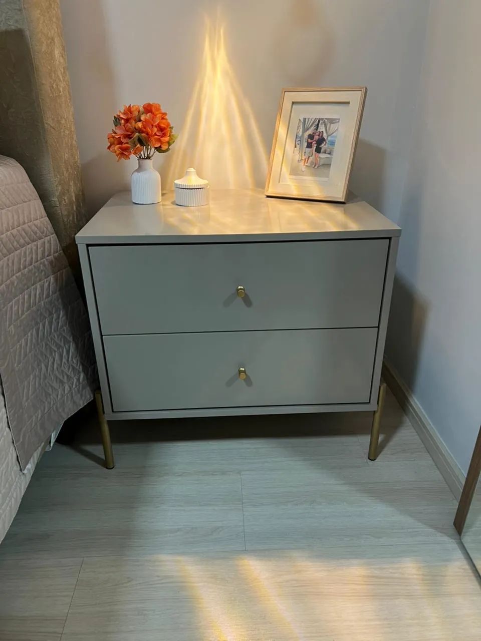 Cômoda e mesinhas de cabeceira  64985890354689121