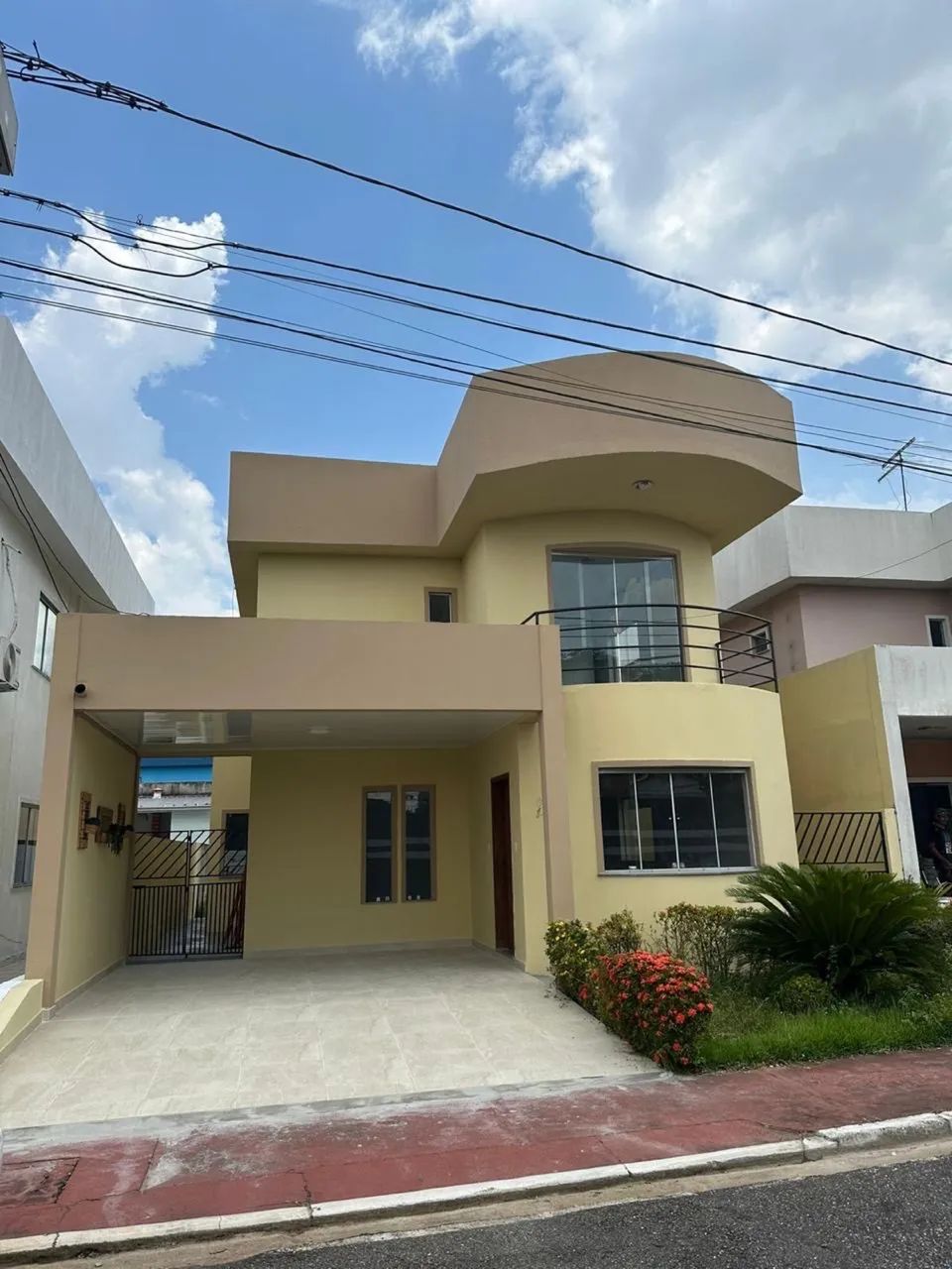 Aluga casa Cidade Jardim 2