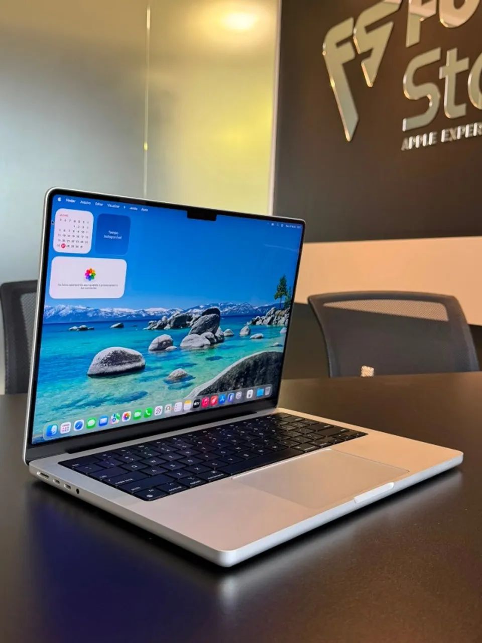 Macbook M3 PRO 18GB 512GB 14.2'' Silver 96% - Notebooks - Catolé
