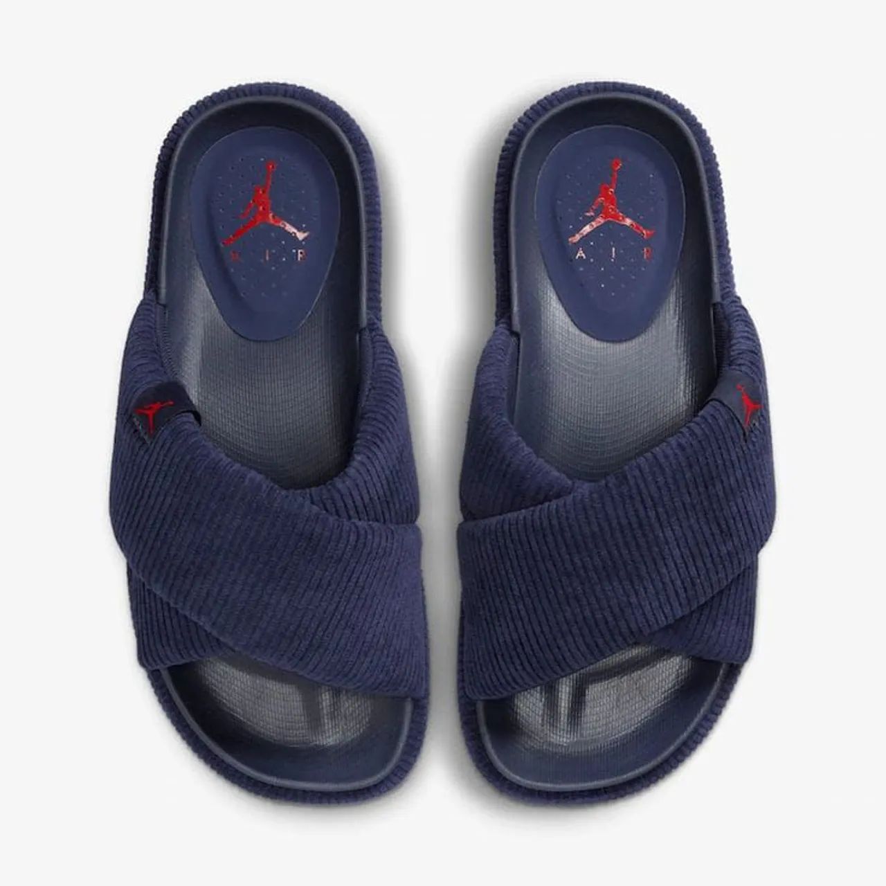 Chinelo Jordan Sophia 