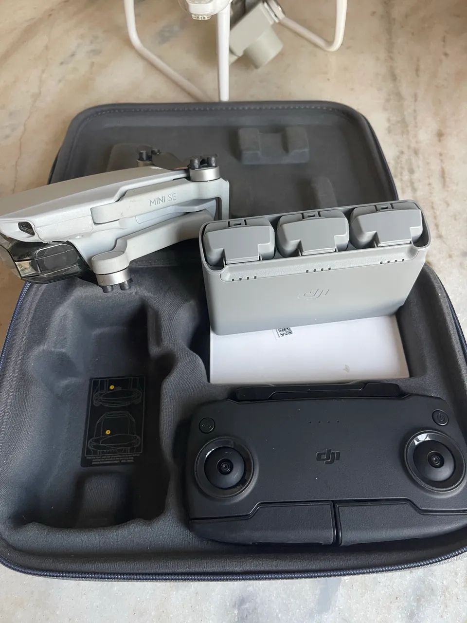 Drone DJI Mini SE Combo Fly More 