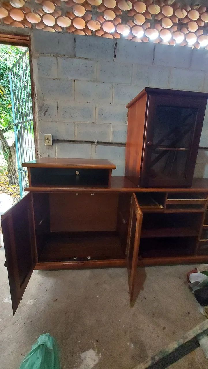 Rack de madeira maciça em perfeito estado - Foto 3