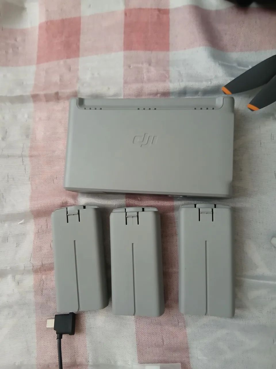 Drone DJI Mini 2 SE + Combo Fly More - Foto 5