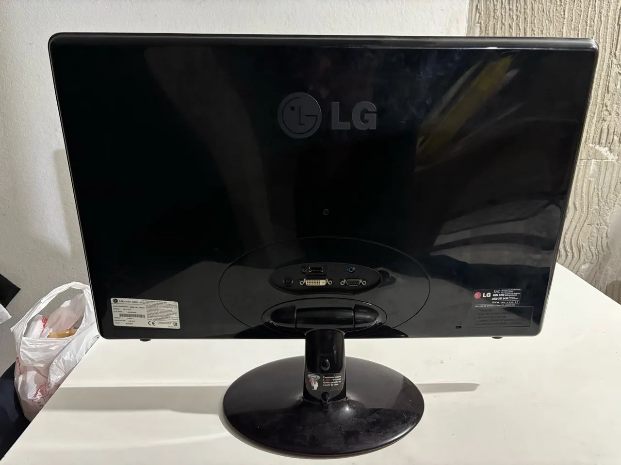 Monitor LG Flatron E2350 23? Full HD - Foto 2