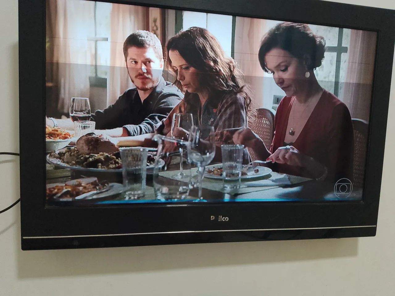TV 