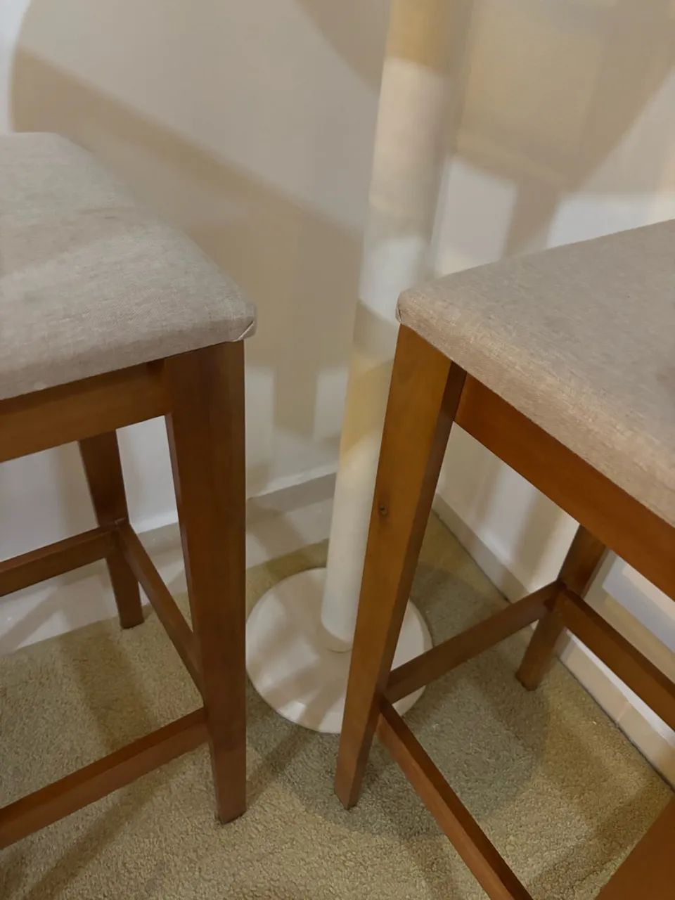 Duas banquetas e uma mesa  - Foto 5