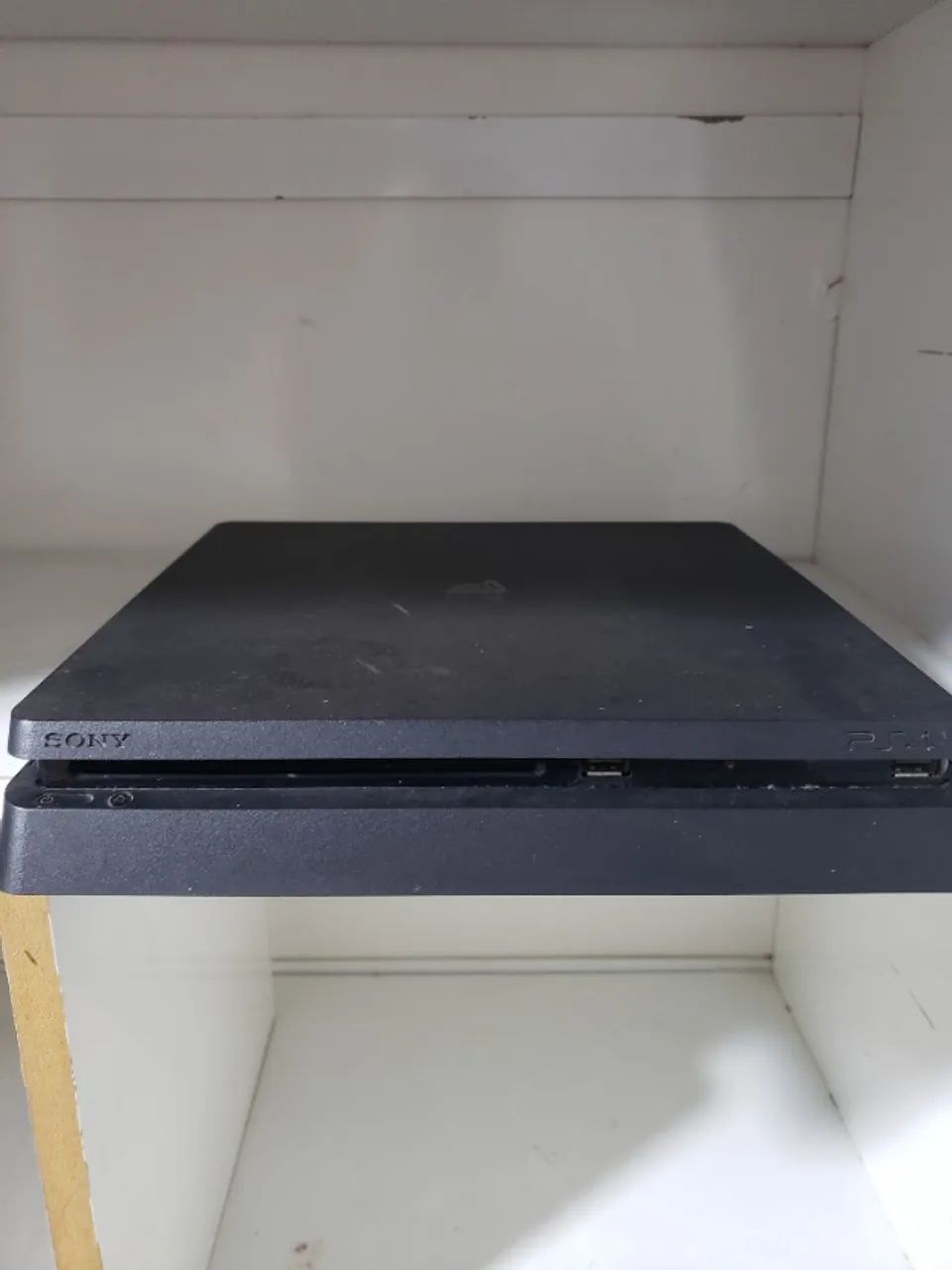 Ps4 slim novo
