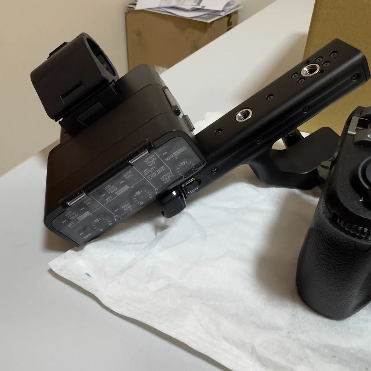 Câmera Sony FX3 Cinema Full-Frame com Alça Handle - Foto 3