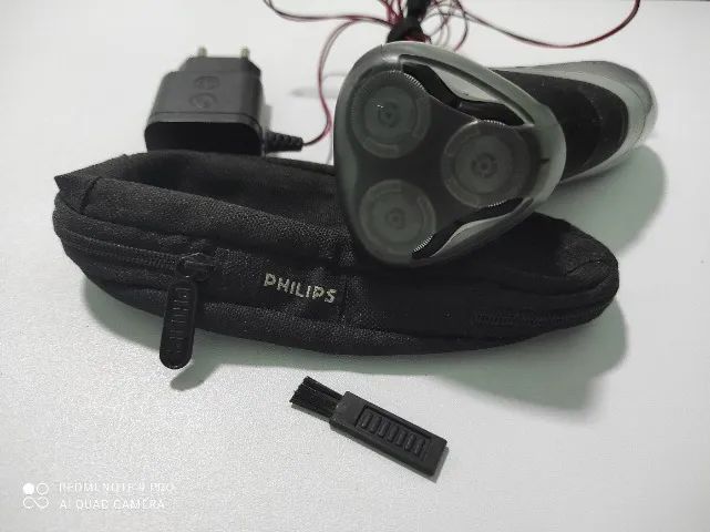 Barbeador Elétrico Philips Aquatouch - Foto 5