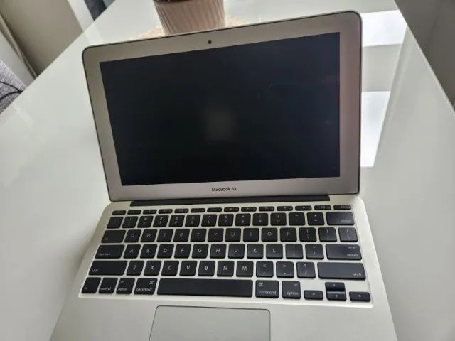 MAC BOOK AIR