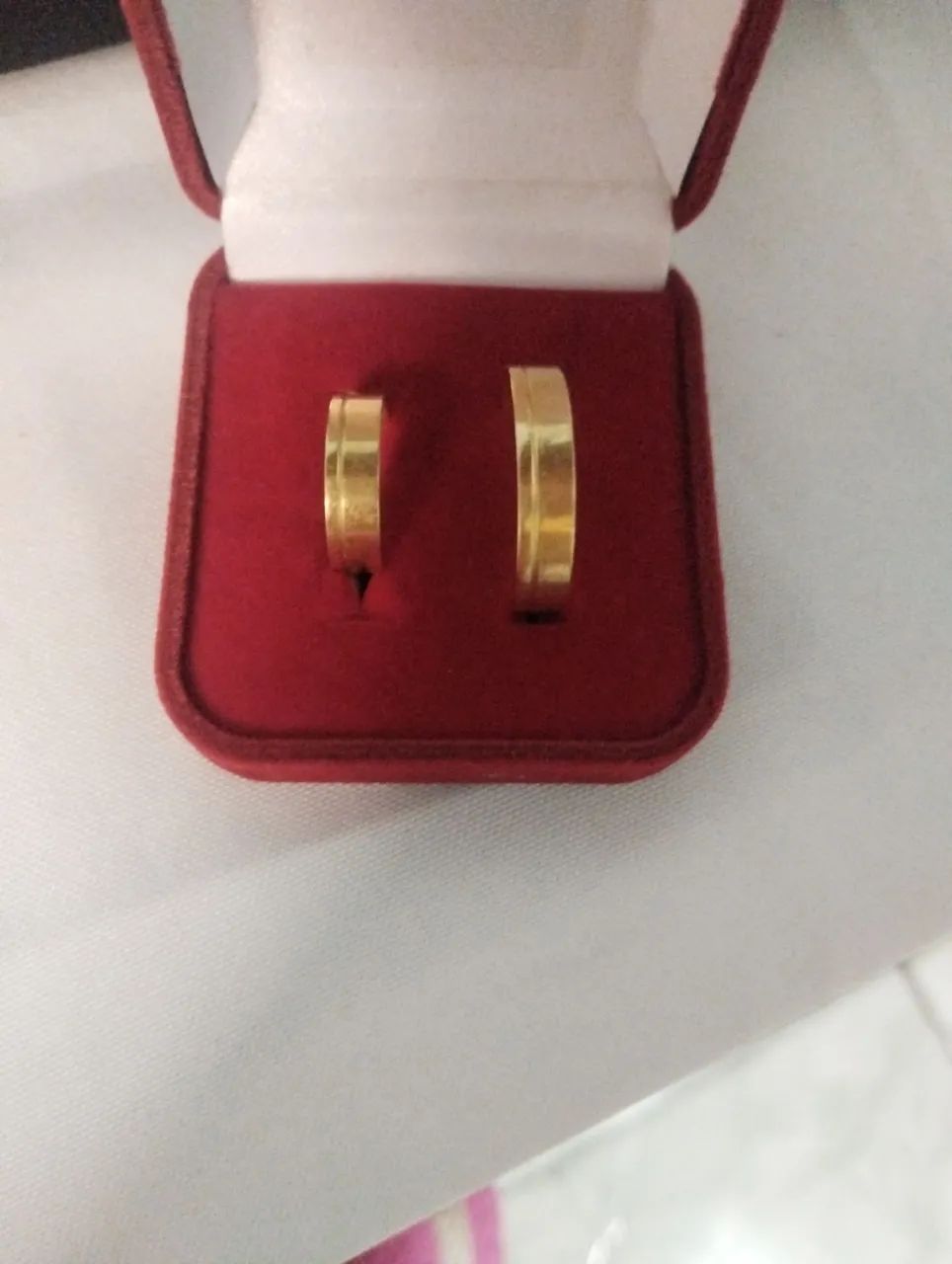 Par de Alianças 18k. 