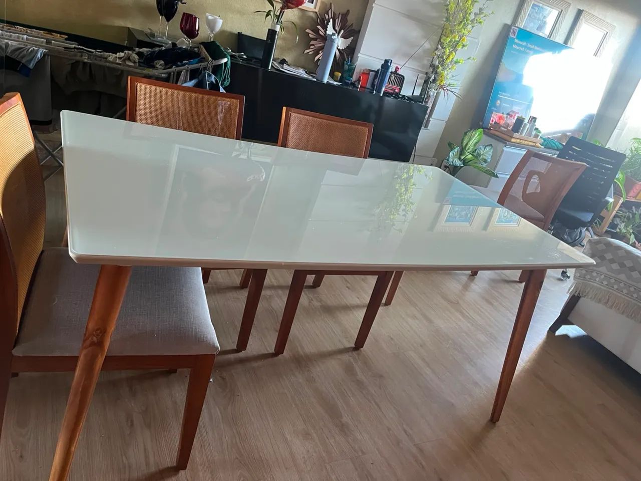 Mesa de jantar 1,60 X 0,90 - Foto 4