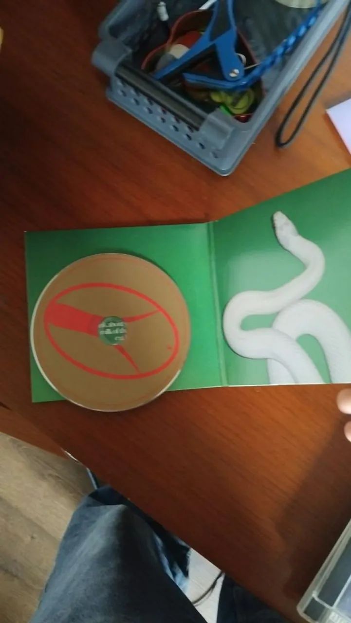 Cd deftones private music importado - Foto 2