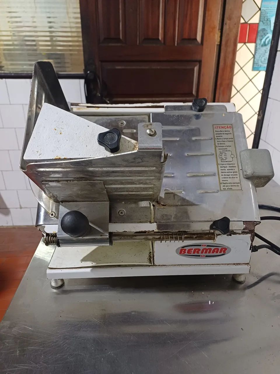 Fatiadora de frios 