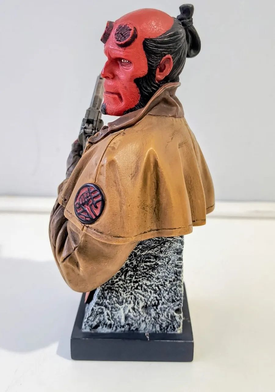 Estátua hellboy sideshow - Foto 5