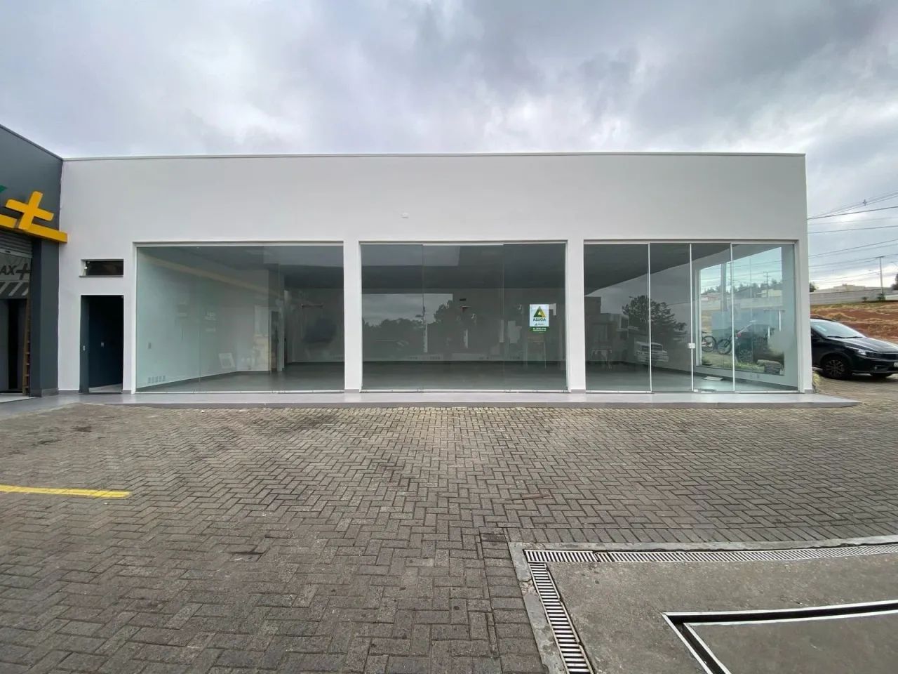 Sala Comercial Térrea para Locação ? Anexa ao Posto Florense | Uvaranas