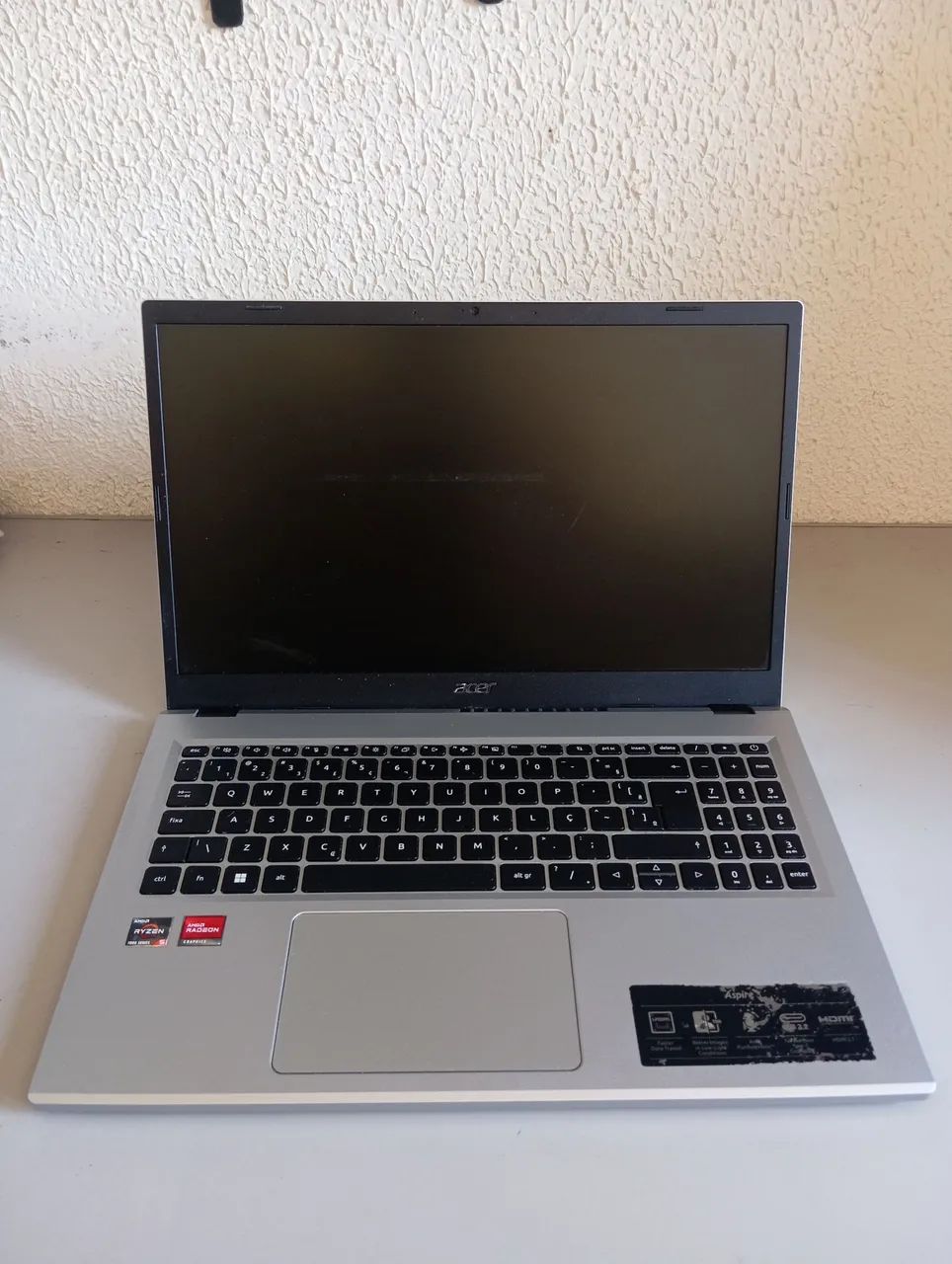 Vendo Notebook Aspire 3 A315-24P 