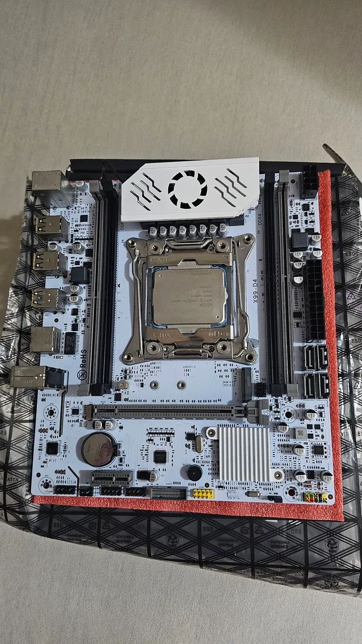 Xeon 2697v3 + X99 D4