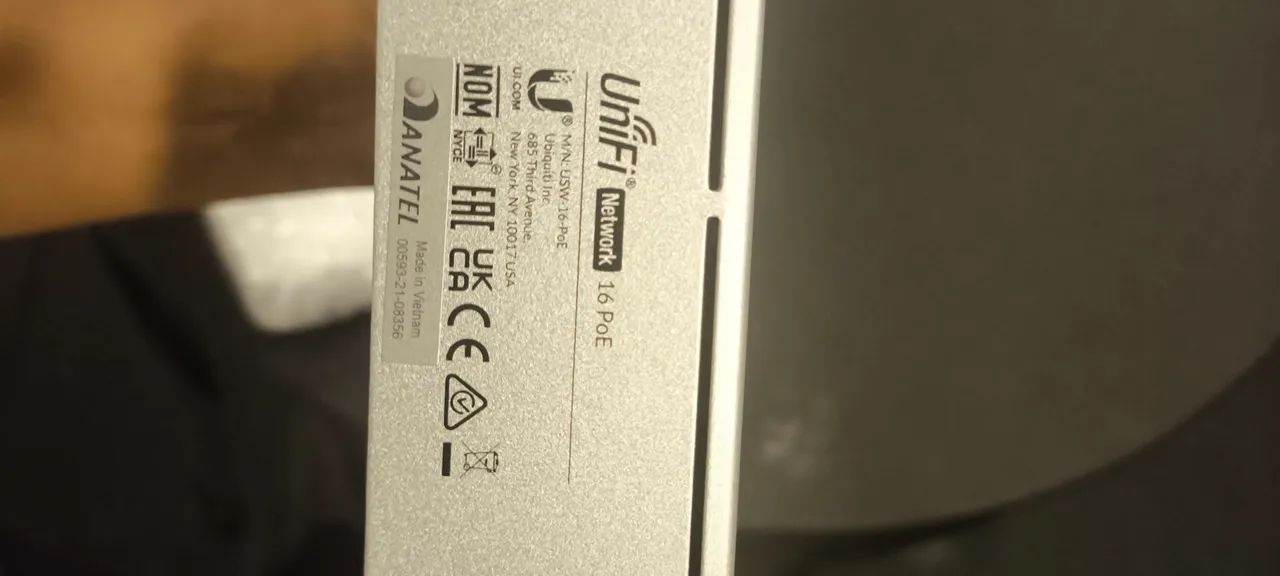 UDM+USW ubiquiti - Foto 3