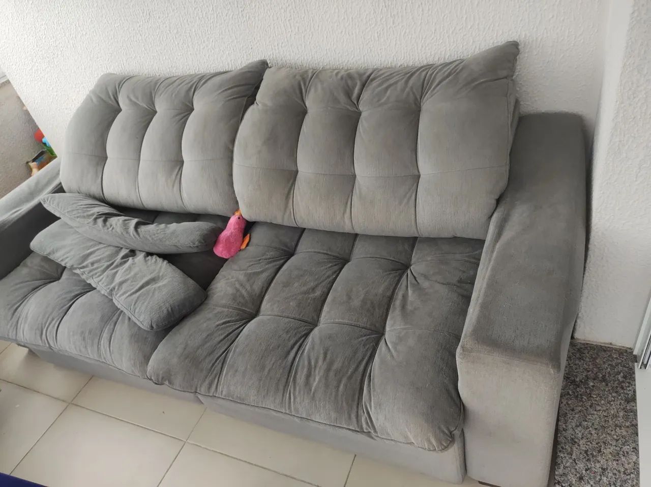 Vendo sofá usado apenas 250,00 para retirar hoje  - Foto 3