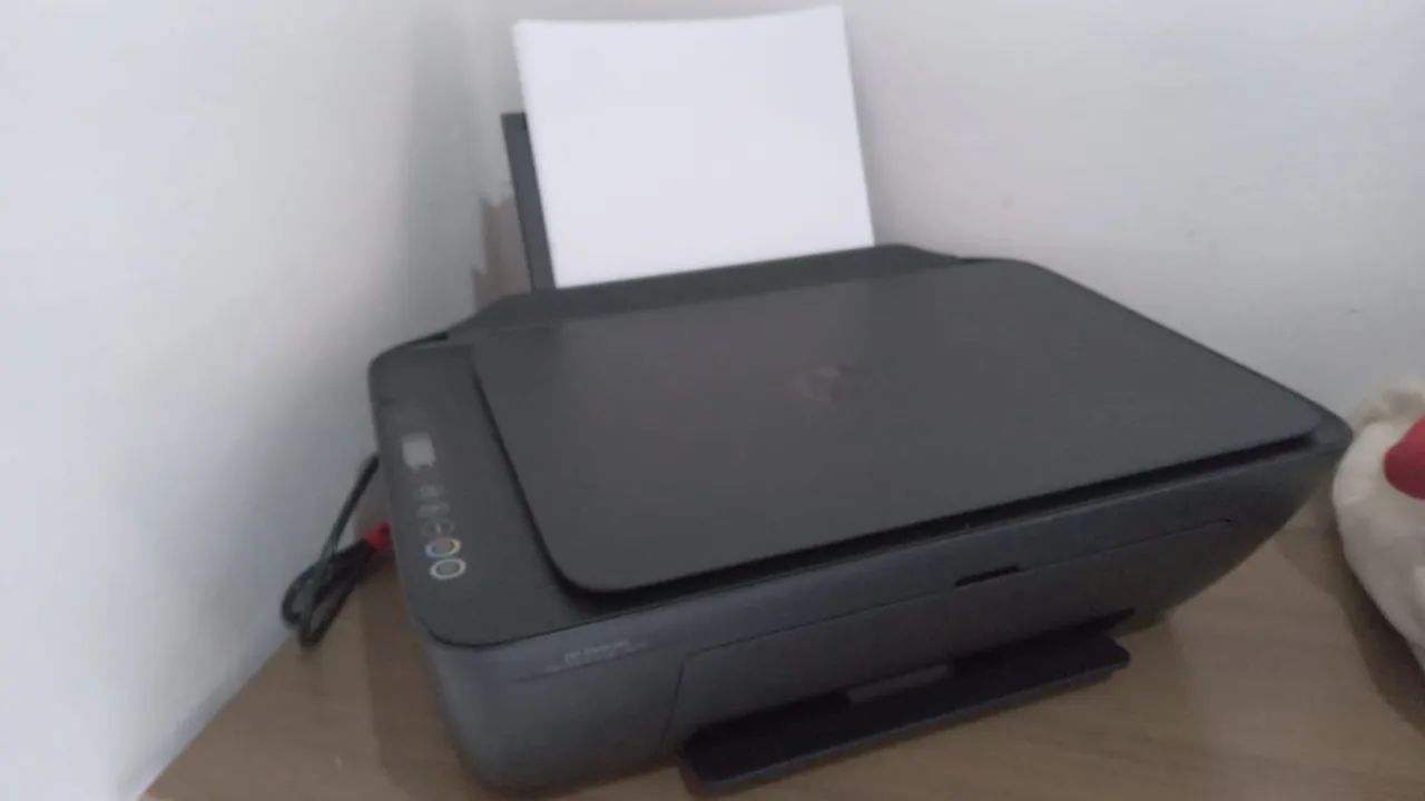 Impressora HP com cartucho colorido e preto - Foto 2