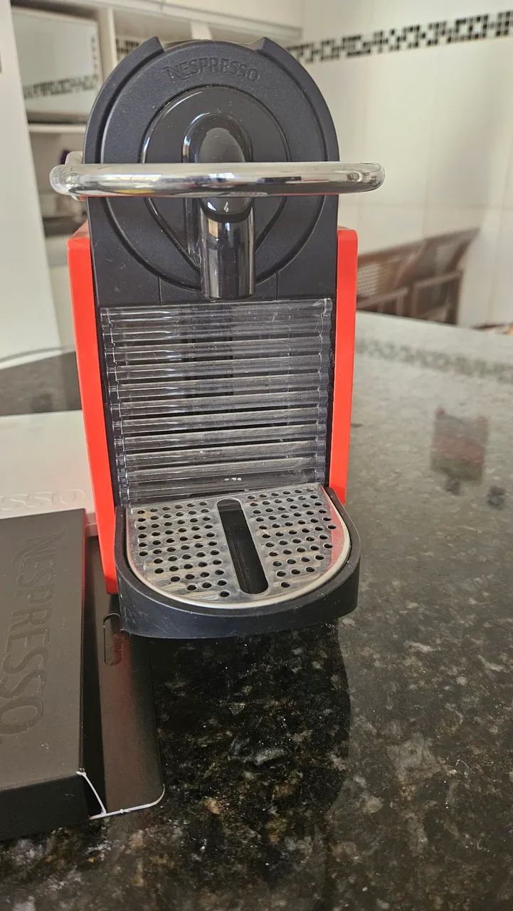 Nespresso D60C Pixie