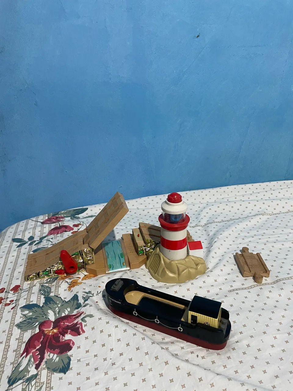 Kit Thomas e Seus Amigos Madeira - Farol, Ponte Levadiça e Barco Bulstrode - Foto 2