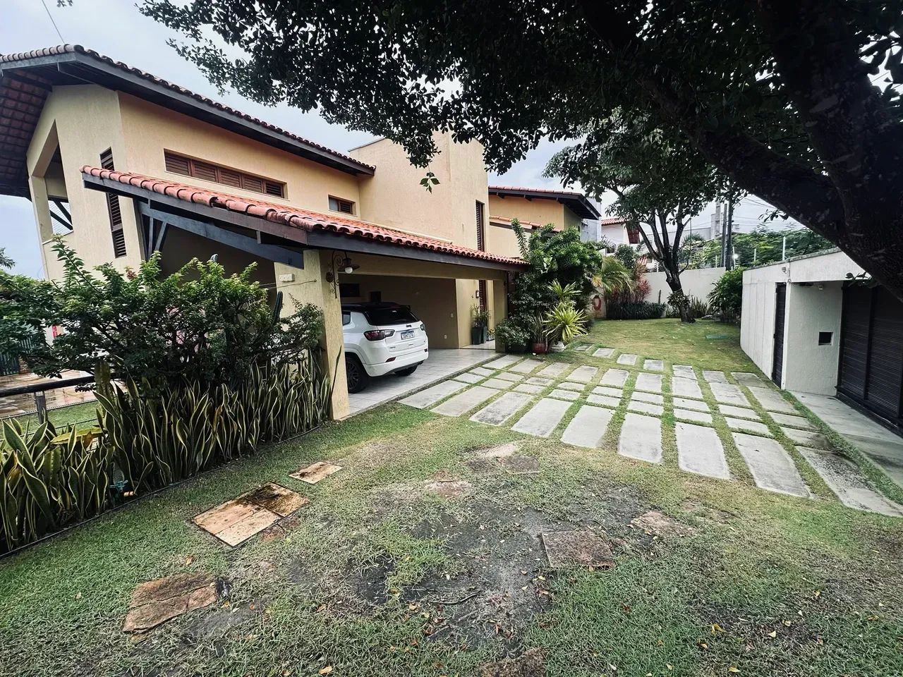 LINDA CASA NO BAIRRO DE LOURDES Dunas que é isso que é isso