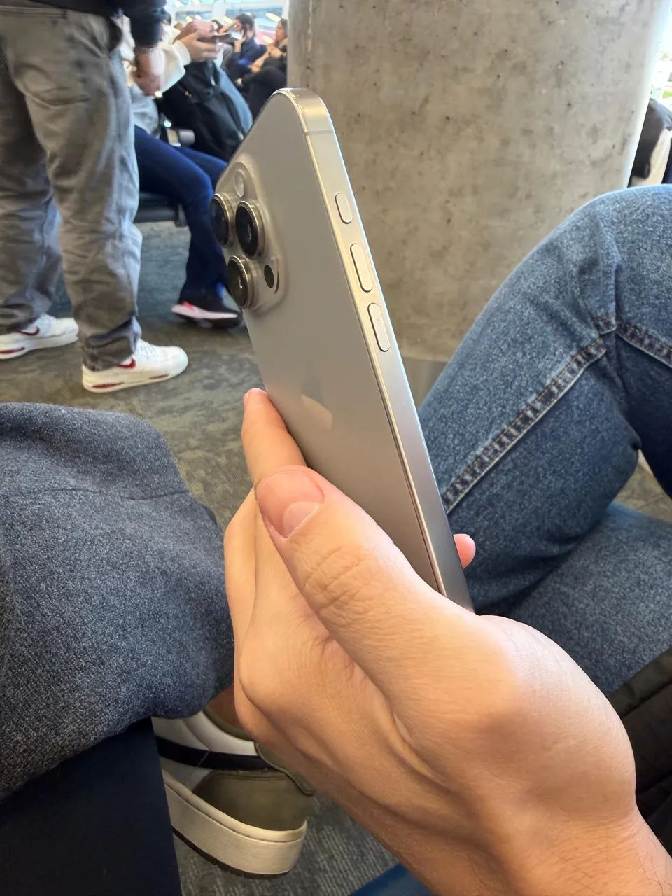 iPhone 16 pro 256gb  - Foto 2