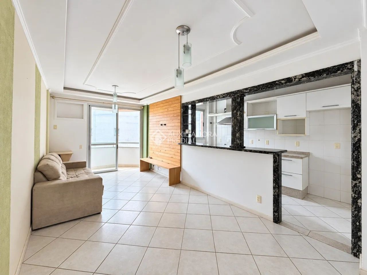 Apartamento com 90 m², 3 dormitórios e suíte na Trindade, próximo à UFSC
