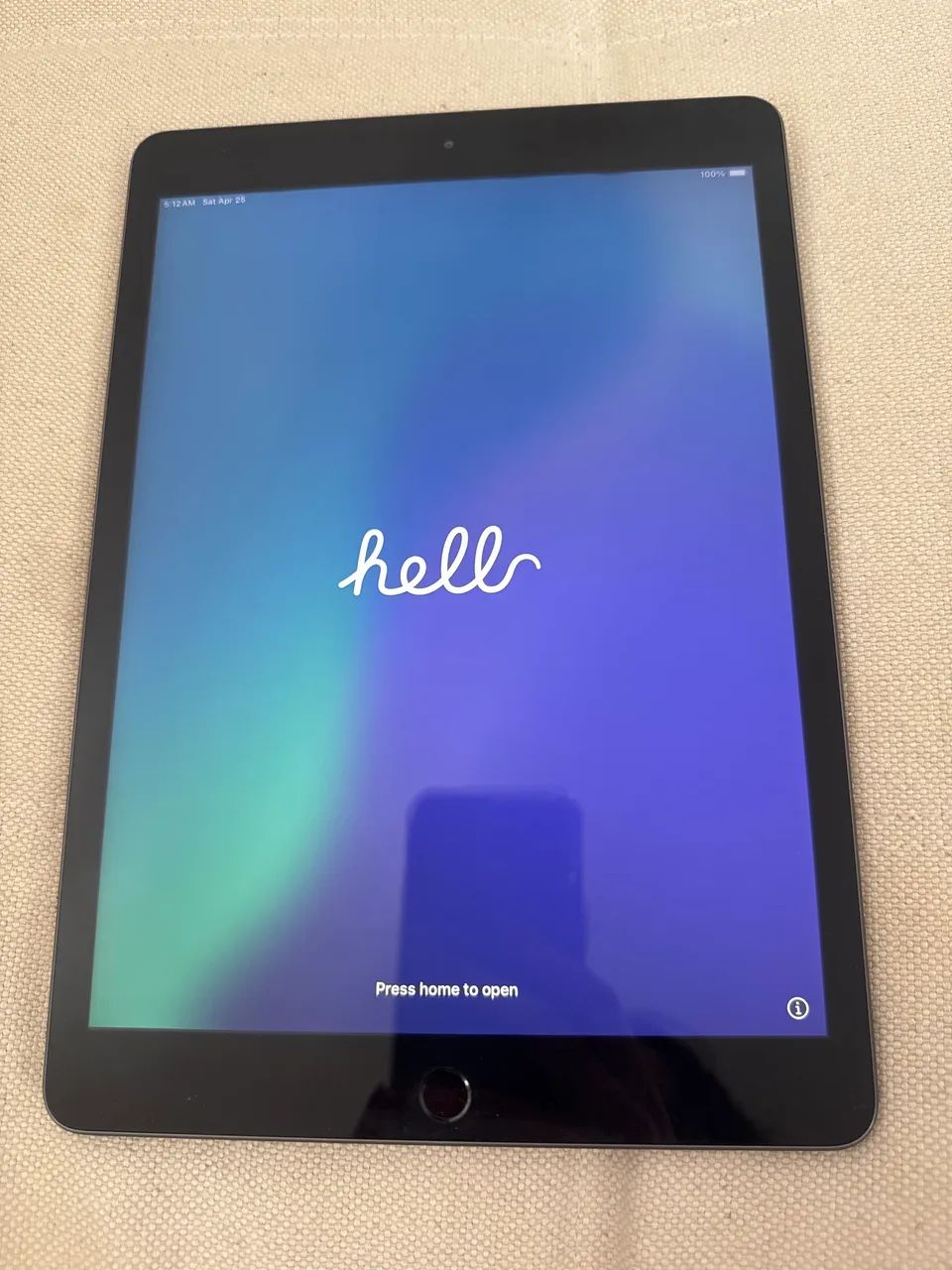 iPad 第7代 32GB iPad Wi-Fi 32GB - シルバー（第7世代） [整備済製品] - Apple（日本）