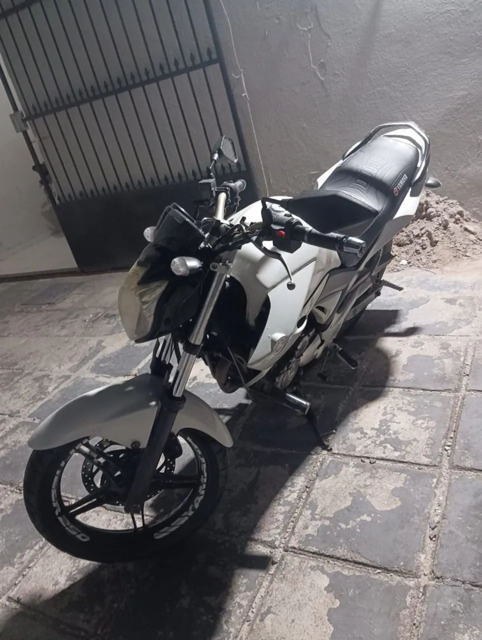 FAZER 250 