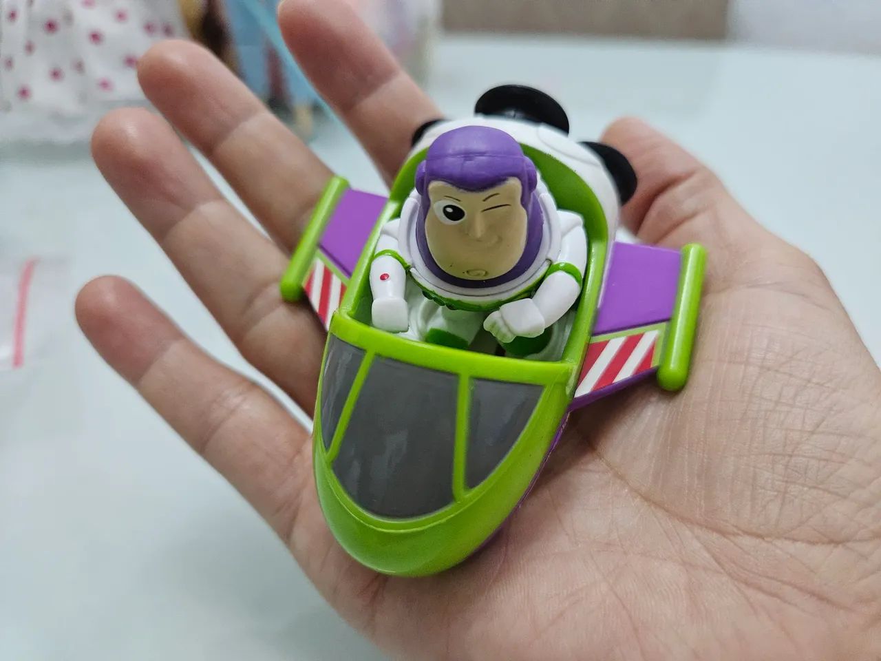 Miniaturas Nave + Buzz Lightyear  - Foto 2