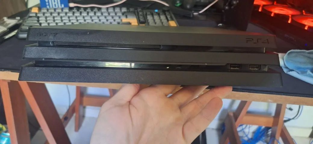 PS4 Pro 1TB Usado Lacrado - Foto 3