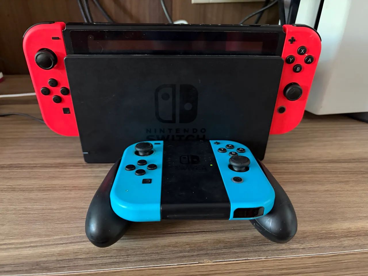 Nintendo Switch (2 controles) 