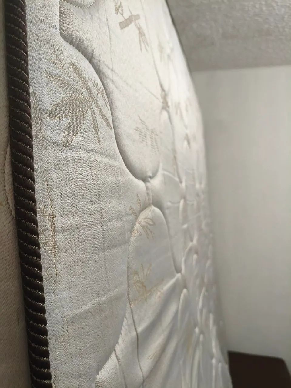 Cama queen ótimo estado - Foto 2