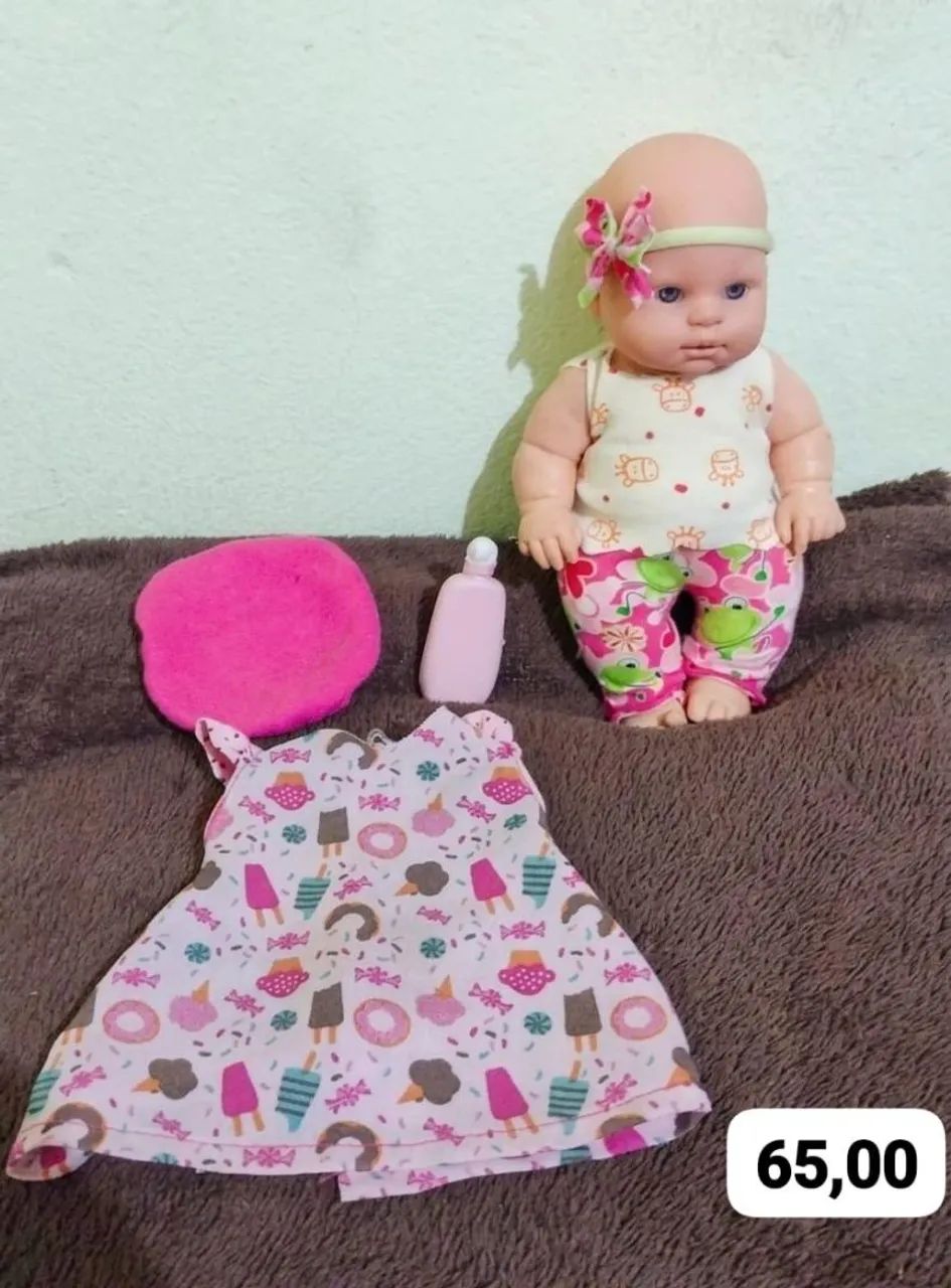Boneca Roma e acessórios 