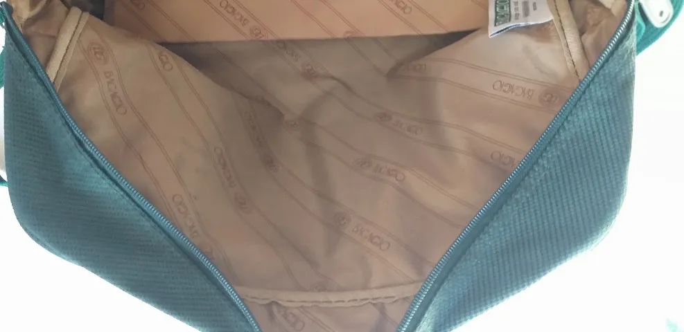Bolsa de viagem, marca bagaggio, acolchoada, cor verde, com 1 compartimento inte - Foto 5
